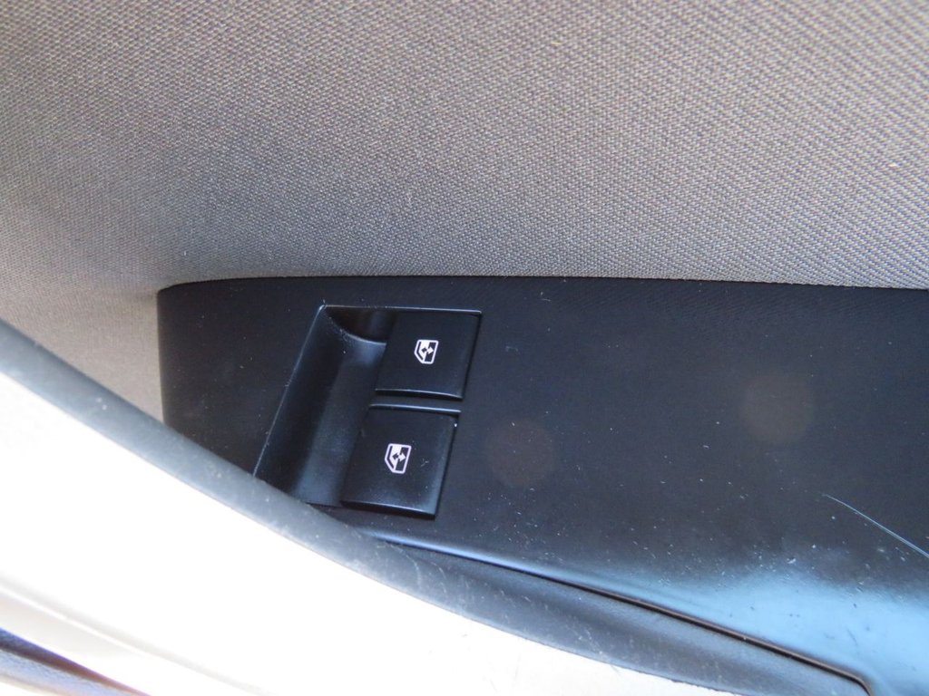 Used Vauxhall Astra 2011 for sale - 77734486: Photo 19