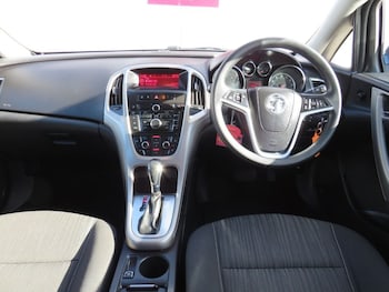 Used Vauxhall Astra 2011 for sale - 77734486: Photo