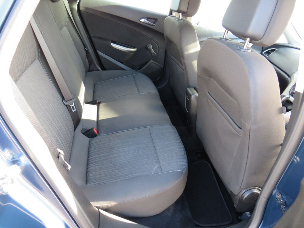 Used Vauxhall Astra 2011 for sale - 77734486: Photo 8