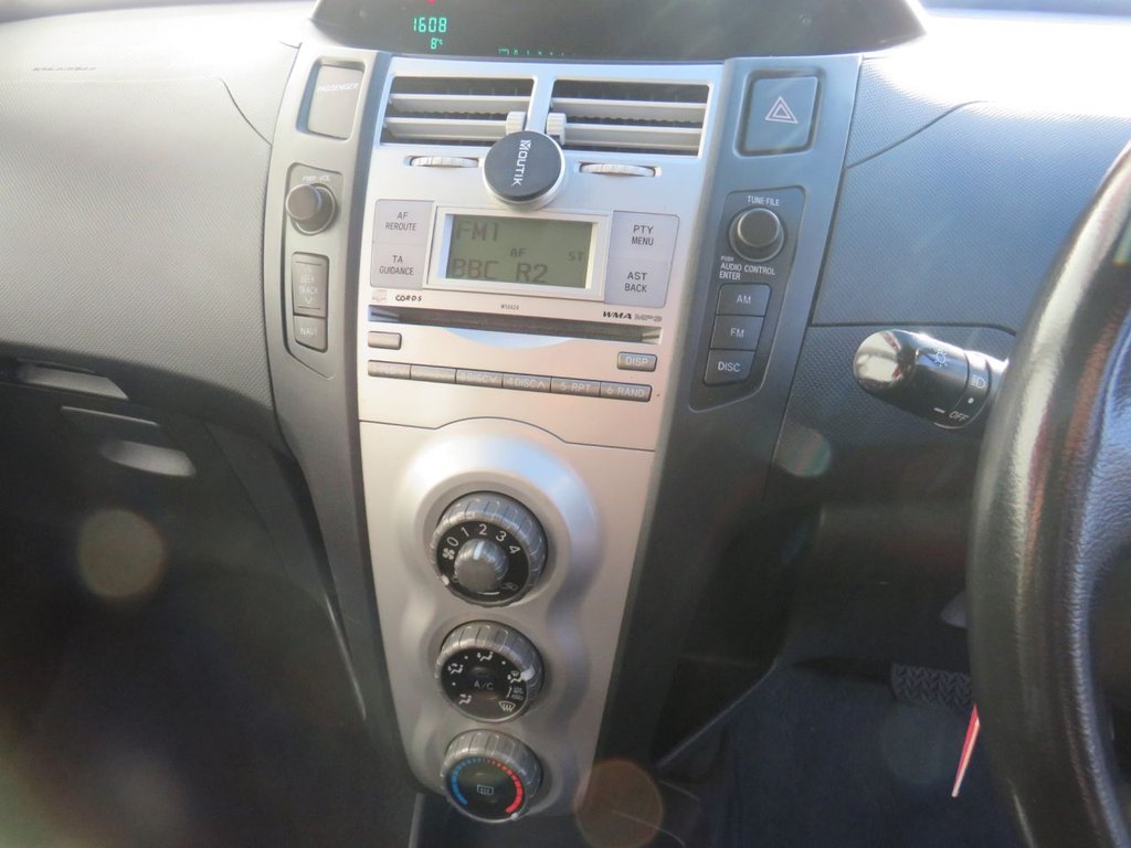 Used Toyota Yaris 2006 for sale - 76698712: Photo 15