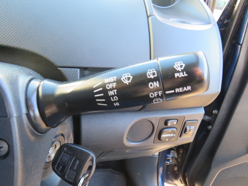 Used Toyota Yaris 2006 for sale - 76698712: Photo 18