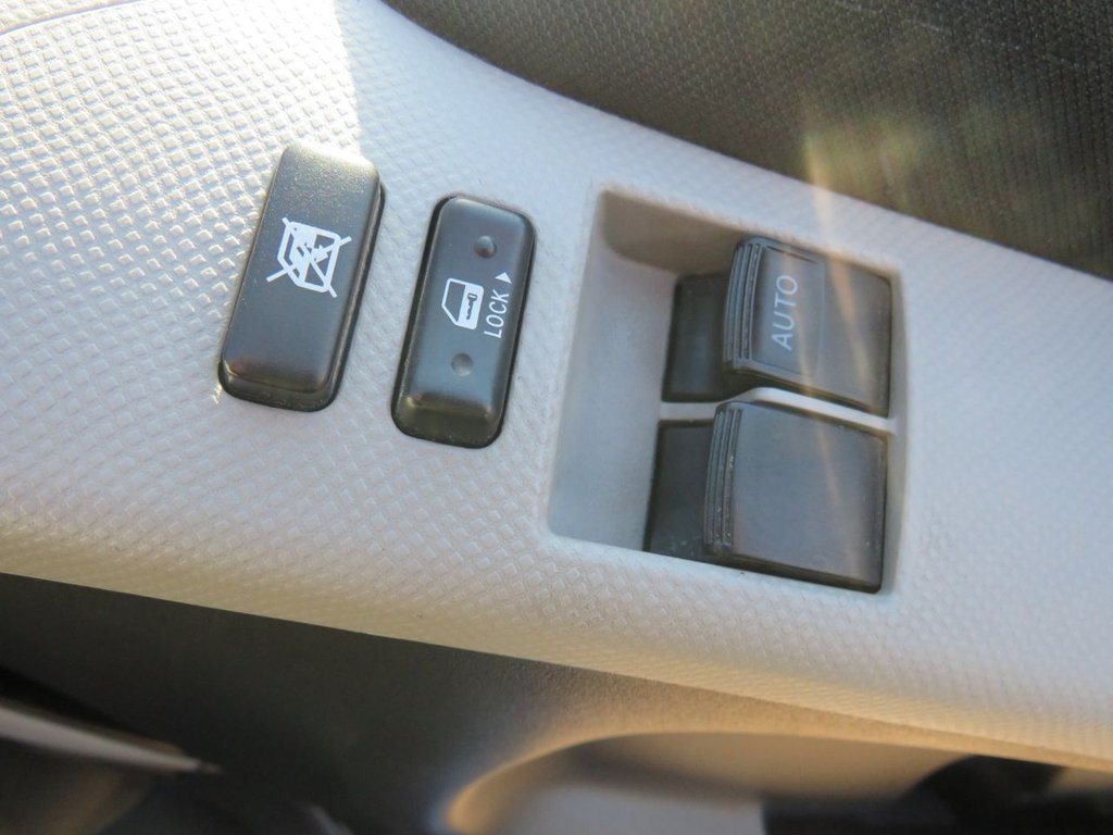 Used Toyota Yaris 2006 for sale - 76698712: Photo 19