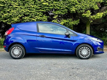 Used Ford Fiesta Van 2017 for sale - 75515860: Photo