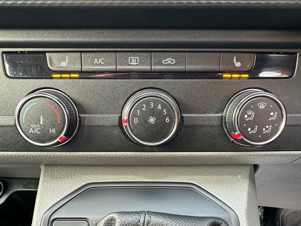 Used Volkswagen Transporter 2022 for sale - 77031066: Photo 35