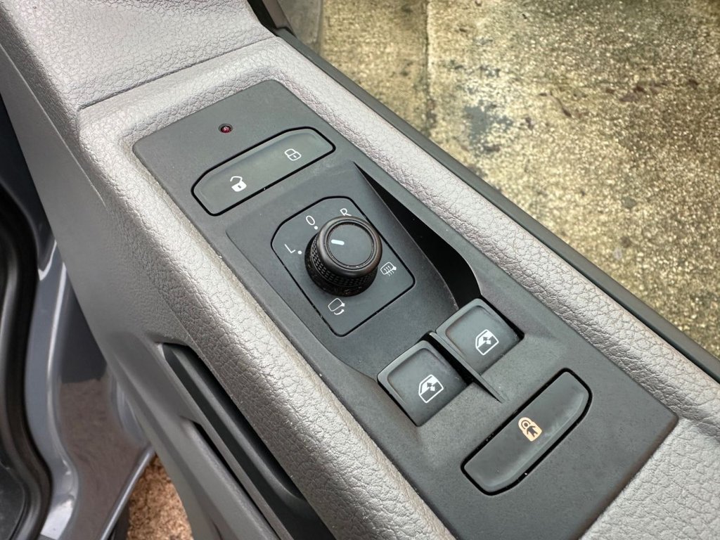 Used Volkswagen Transporter 2022 for sale - 77031066: Photo 36