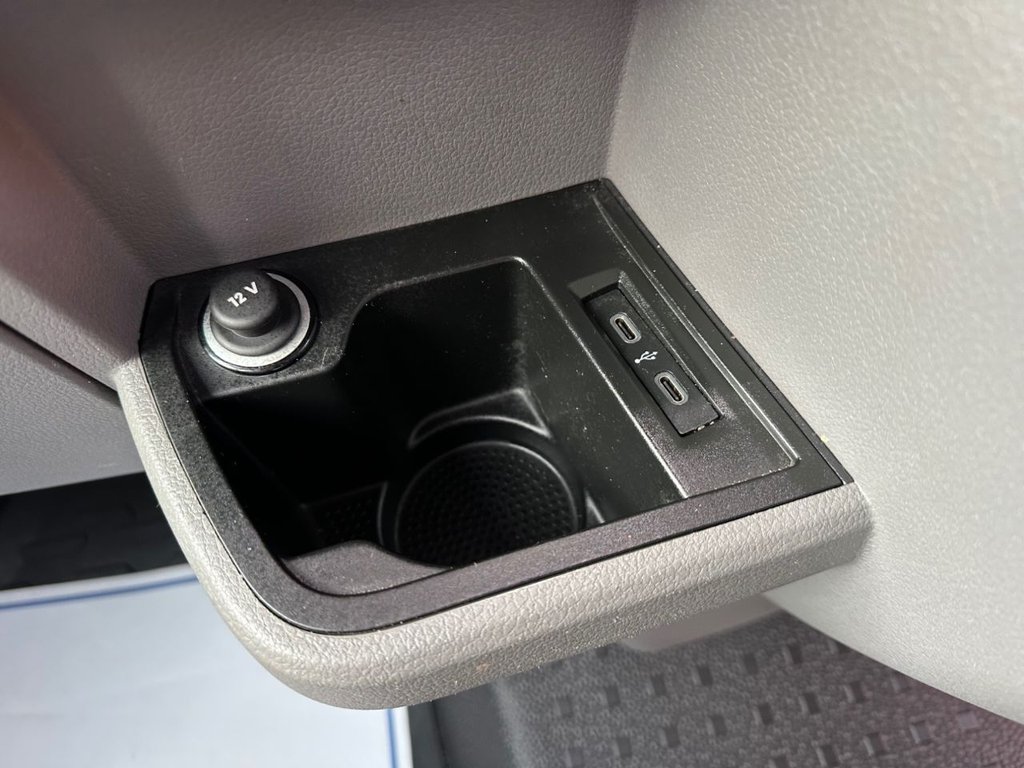 Used Volkswagen Transporter 2022 for sale - 77031066: Photo 42