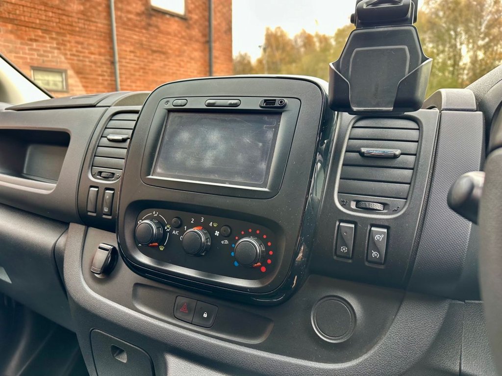 Used Vauxhall Vivaro 2017 for sale - 76439329: Photo 26