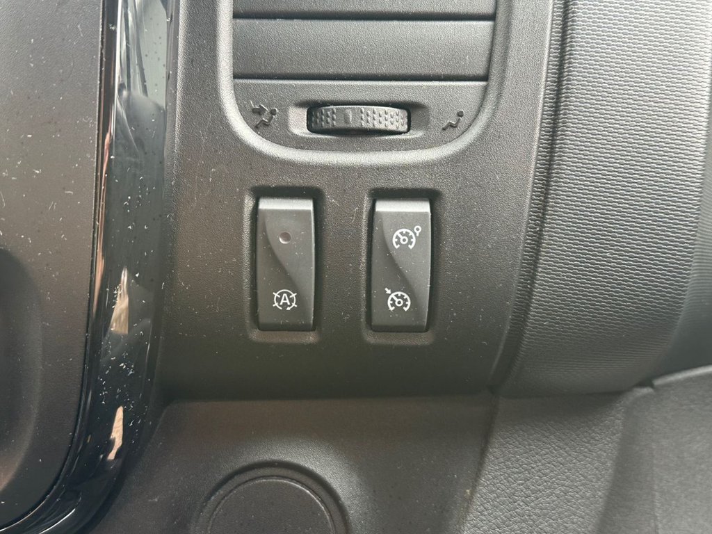 Used Vauxhall Vivaro 2017 for sale - 76439329: Photo 35