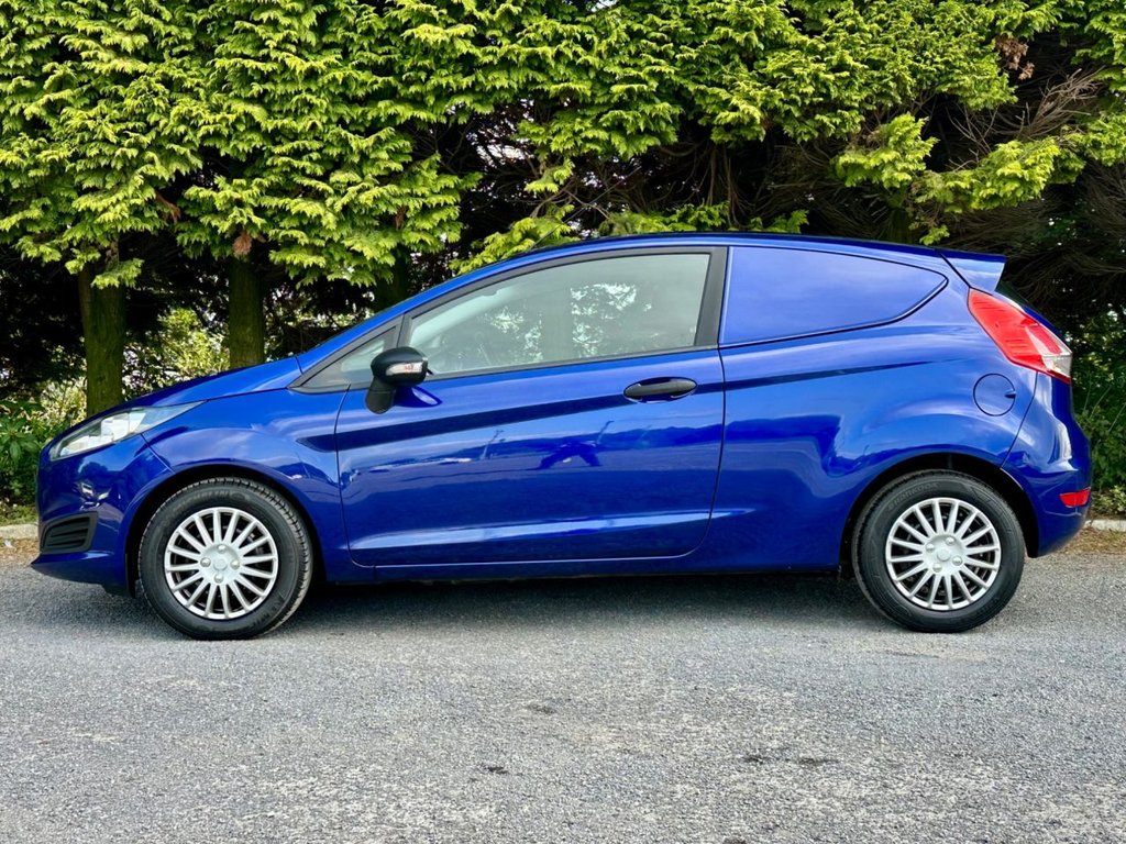 Used Ford Fiesta Van 2017 for sale - 76245111: Photo 13