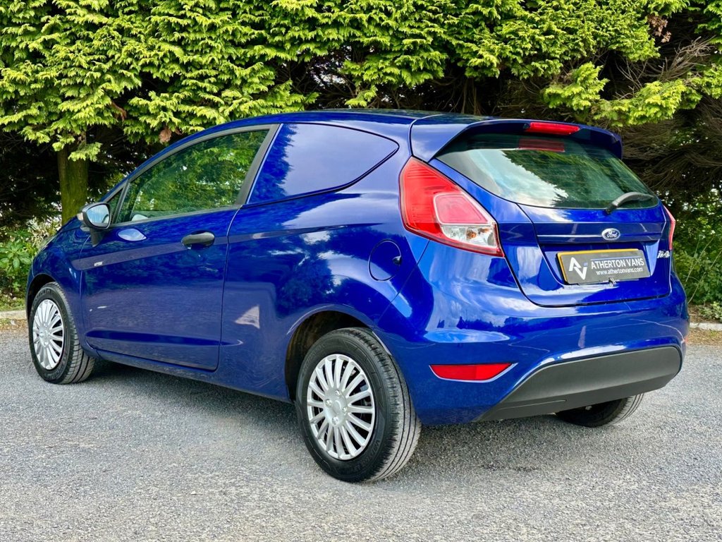 Used Ford Fiesta Van 2017 for sale - 76245111: Photo 14