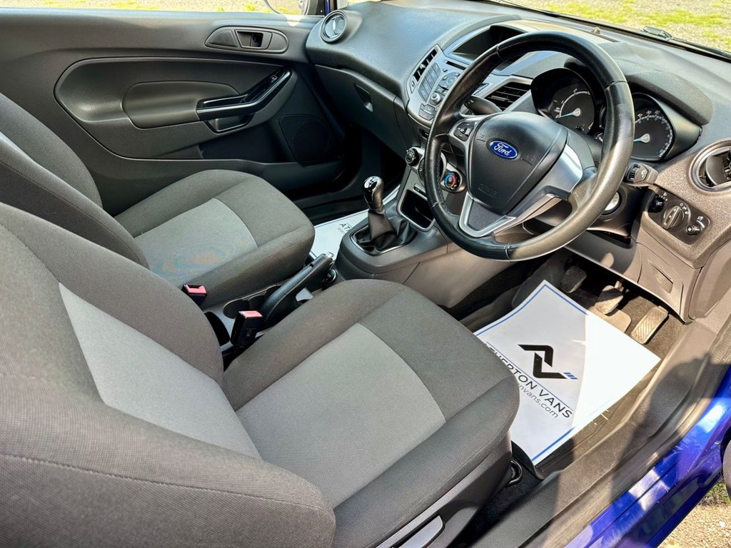 Used Ford Fiesta Van 2017 for sale - 76245111: Photo 17