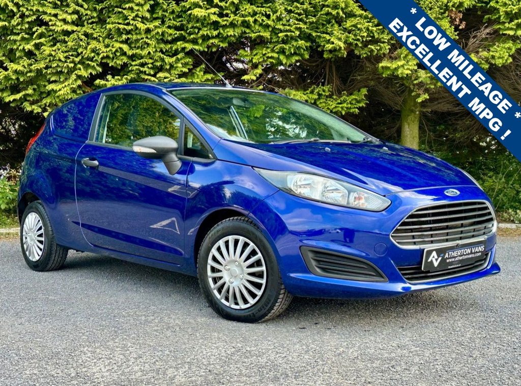 Used Ford Fiesta Van 2017 for sale - 76245111: Photo 2