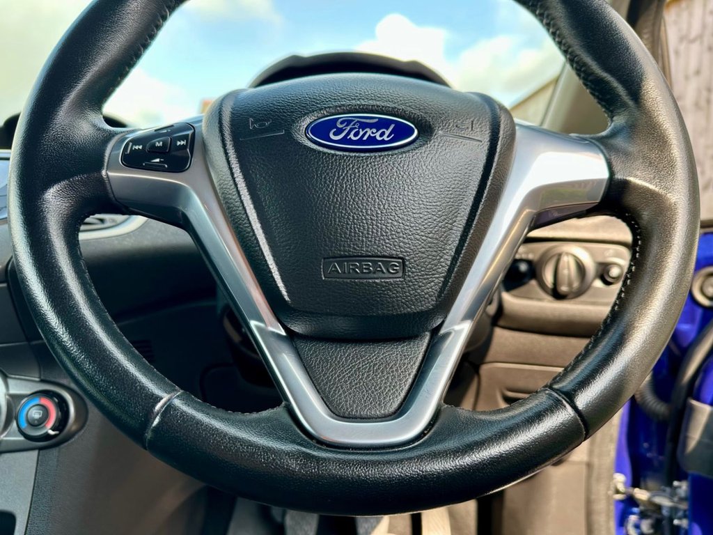 Used Ford Fiesta Van 2017 for sale - 76245111: Photo 24