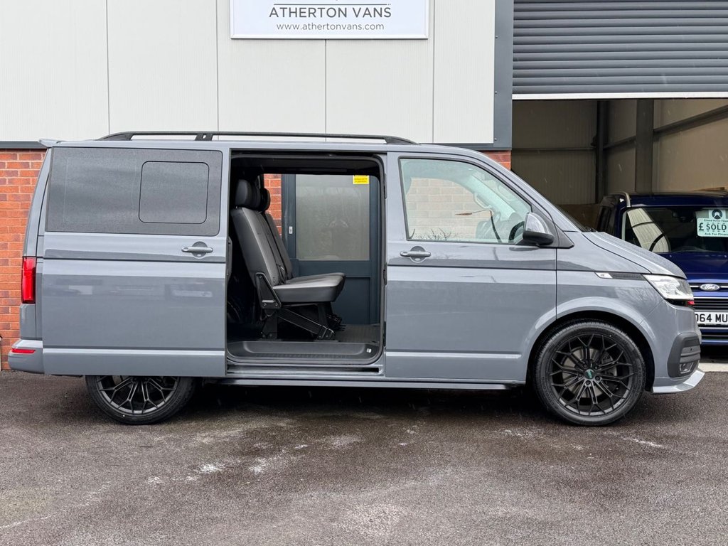 Used Volkswagen Transporter 2022 for sale - 77551652: Photo 2