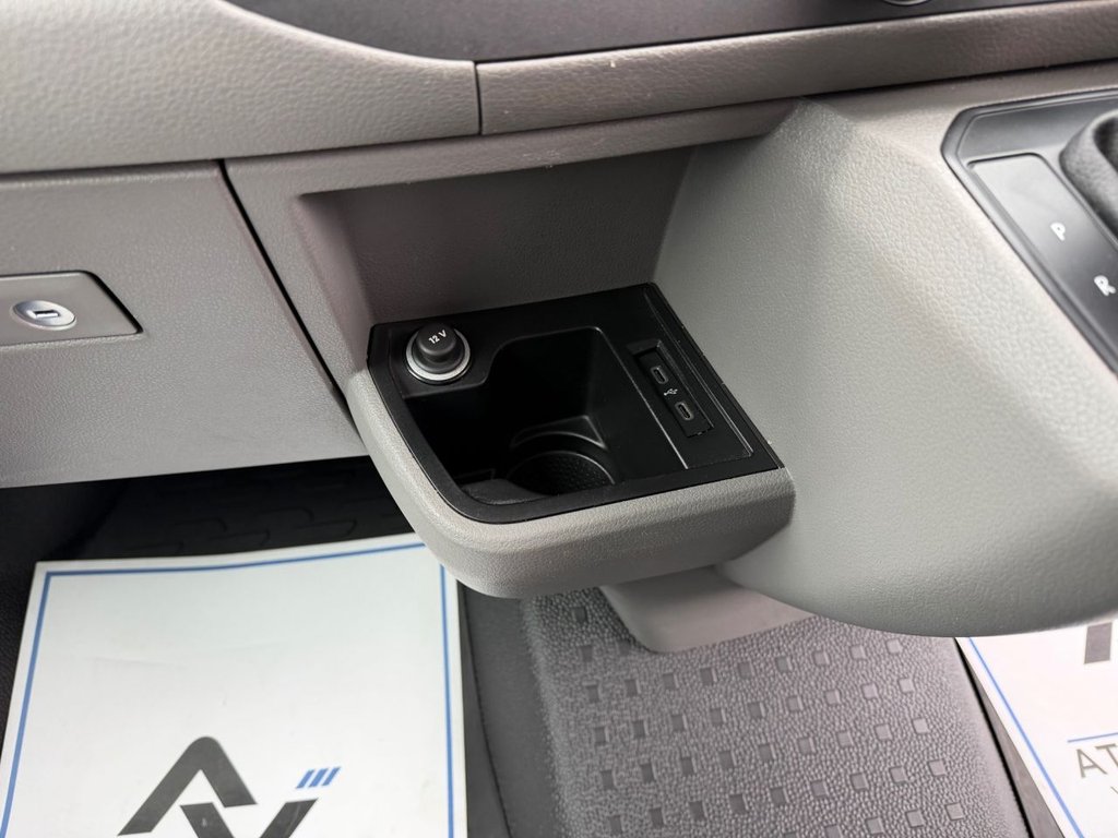 Used Volkswagen Transporter 2022 for sale - 77551652: Photo 42