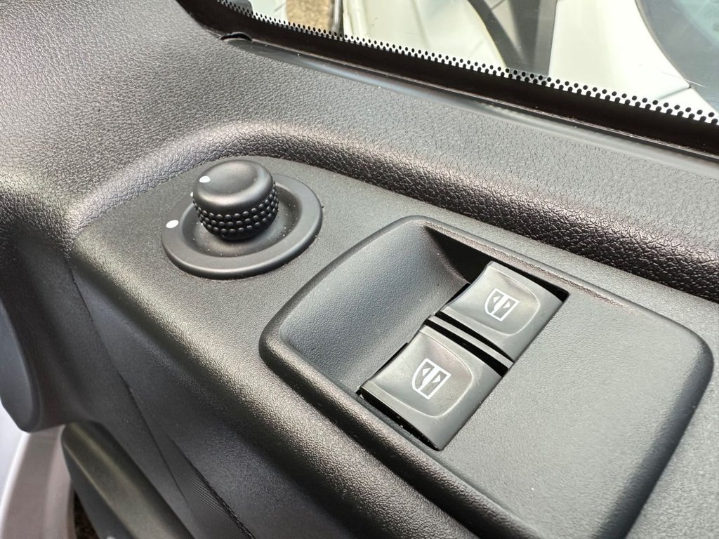 Used Vauxhall Vivaro 2018 for sale - 76660624: Photo 41