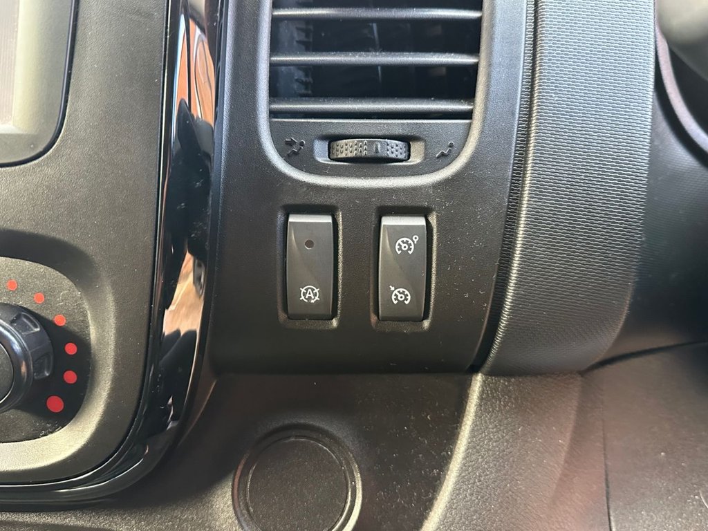 Used Vauxhall Vivaro 2018 for sale - 76660624: Photo 43