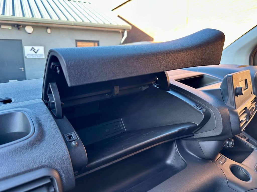 Used Vauxhall Combo 2019 for sale - 76582104: Photo 25