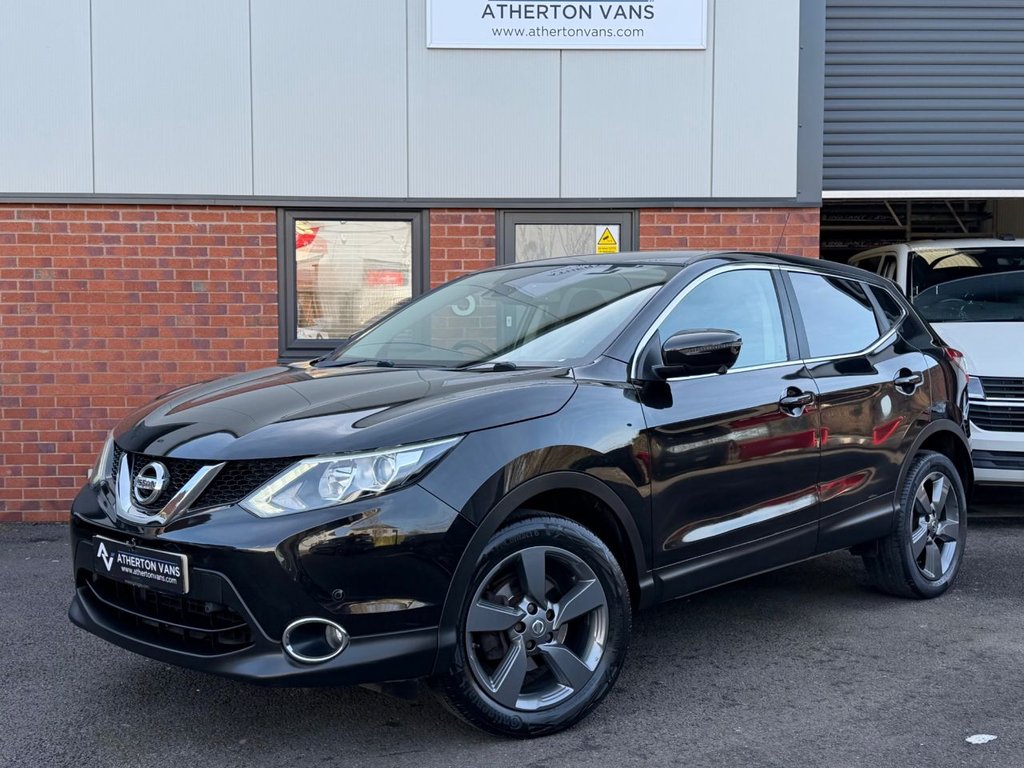 Used Nissan Qashqai 2015 for sale - 77936645: Photo 2