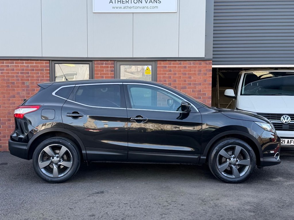 Used Nissan Qashqai 2015 for sale - 77936645: Photo 3
