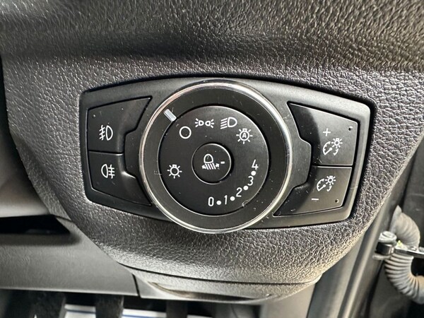 Used Ford Transit Courier 2020 for sale - 76245284: Photo 33