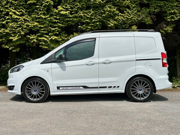 Used Ford Transit Courier 2017 for sale - 75296241: Photo 10