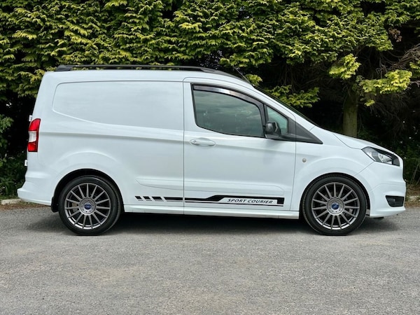 Used Ford Transit Courier 2017 for sale - 75296241: Photo 15