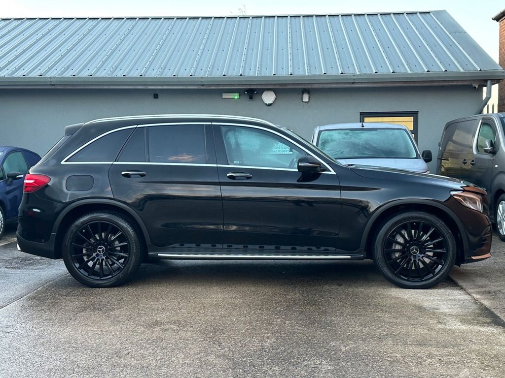 Used Mercedes-Benz GLC 2016 for sale - 76977409: Photo 2