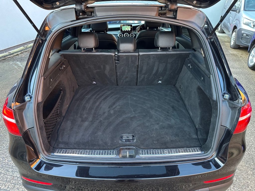 Used Mercedes-Benz GLC 2016 for sale - 76977409: Photo 35