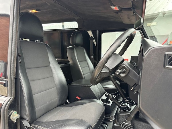 Used Land Rover Defender 2015 for sale - 76154555: Photo 21