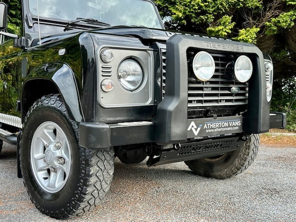 Used Land Rover Defender 2015 for sale - 76154555: Photo 5