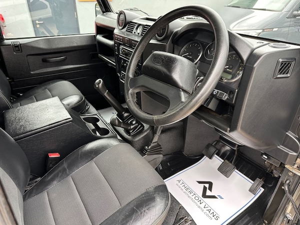 Used Land Rover Defender 2015 for sale - 76154555: Photo 6