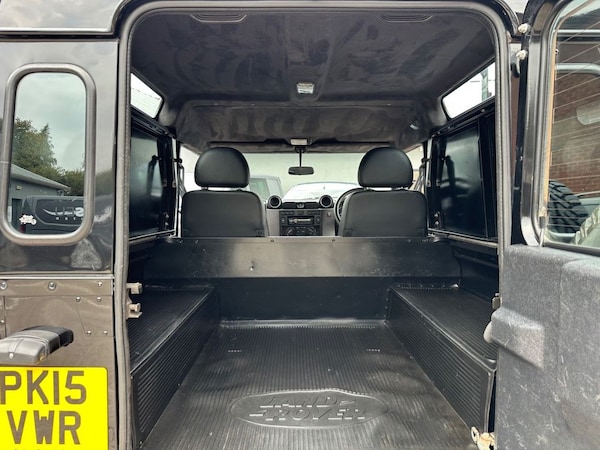 Used Land Rover Defender 2015 for sale - 76154555: Photo 7
