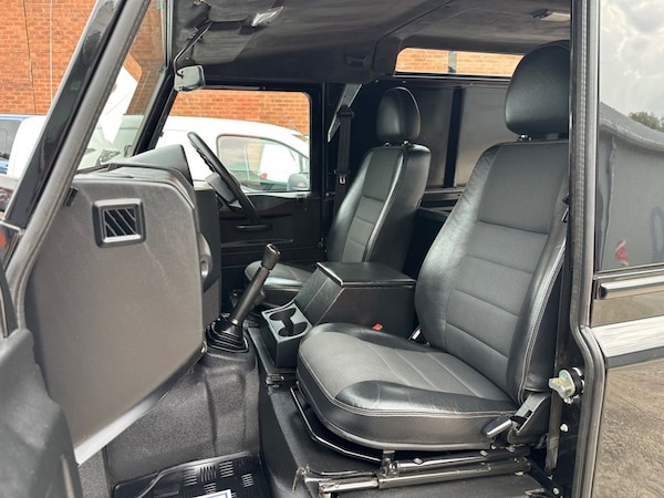 Used Land Rover Defender 2015 for sale - 76154555: Photo 8