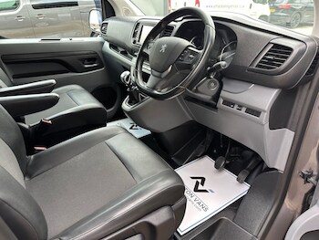 Used Peugeot Expert 2018 for sale - 76883063: Photo