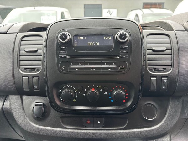 Used Vauxhall Vivaro 2019 for sale - 76235894: Photo 16
