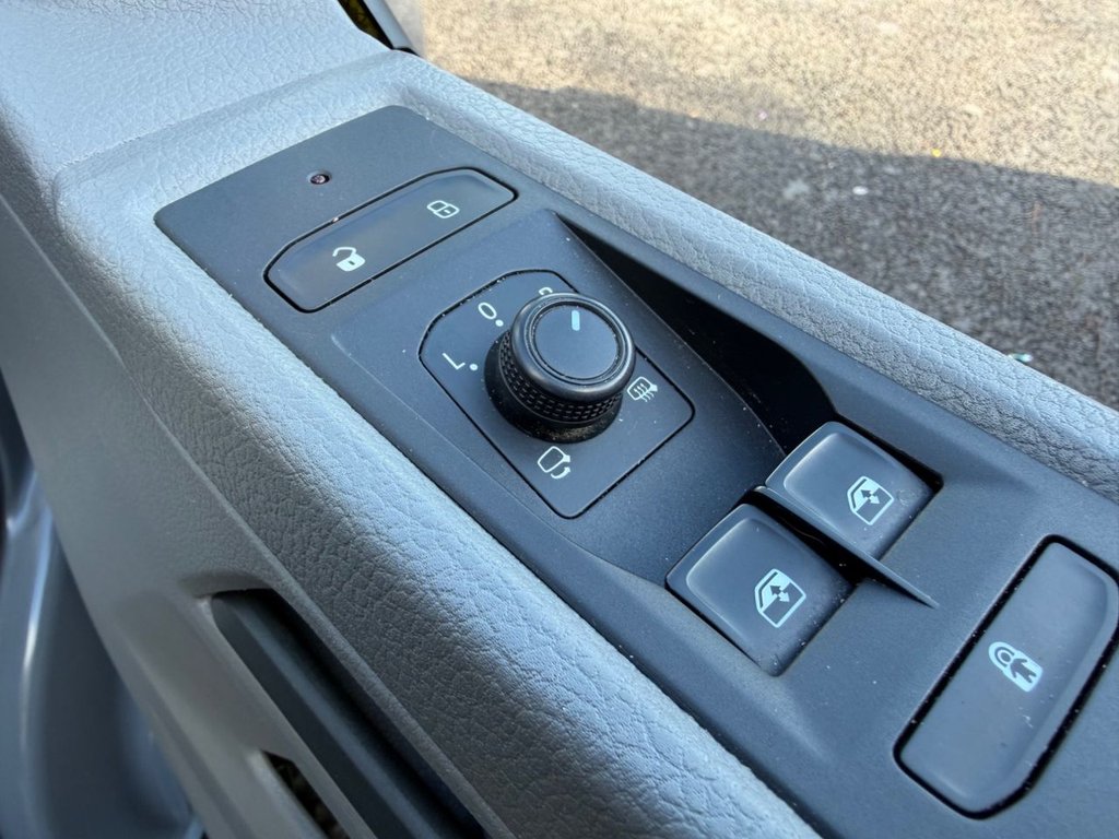 Used Volkswagen Transporter 2021 for sale - 78206634: Photo 29