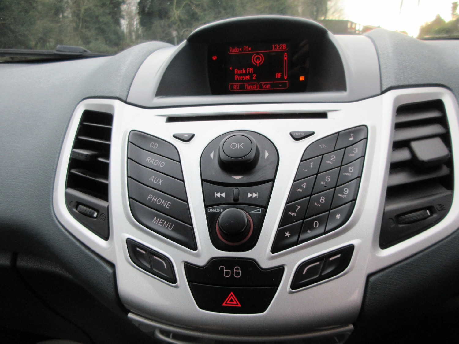 Used Ford Fiesta 2011 for sale - 77044766: Photo 19