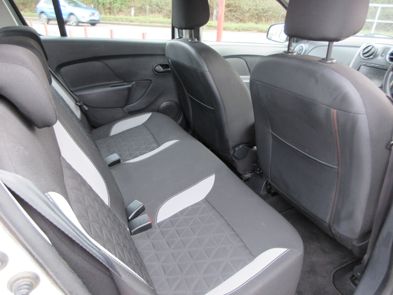 Used Dacia Sandero Stepway 2014 for sale - 77517550: Photo 13