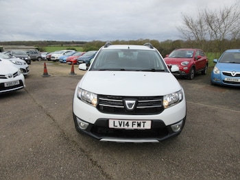 Used Dacia Sandero Stepway 2014 for sale - 77517550: Photo