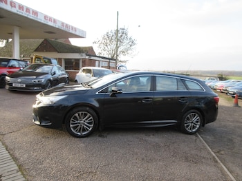 Used Toyota Avensis 2015 for sale - 77270801: Photo