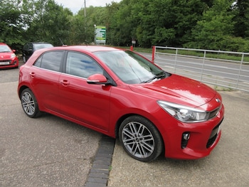 2017 (17) - 1.0 T GDi 118 First Edition 5dr