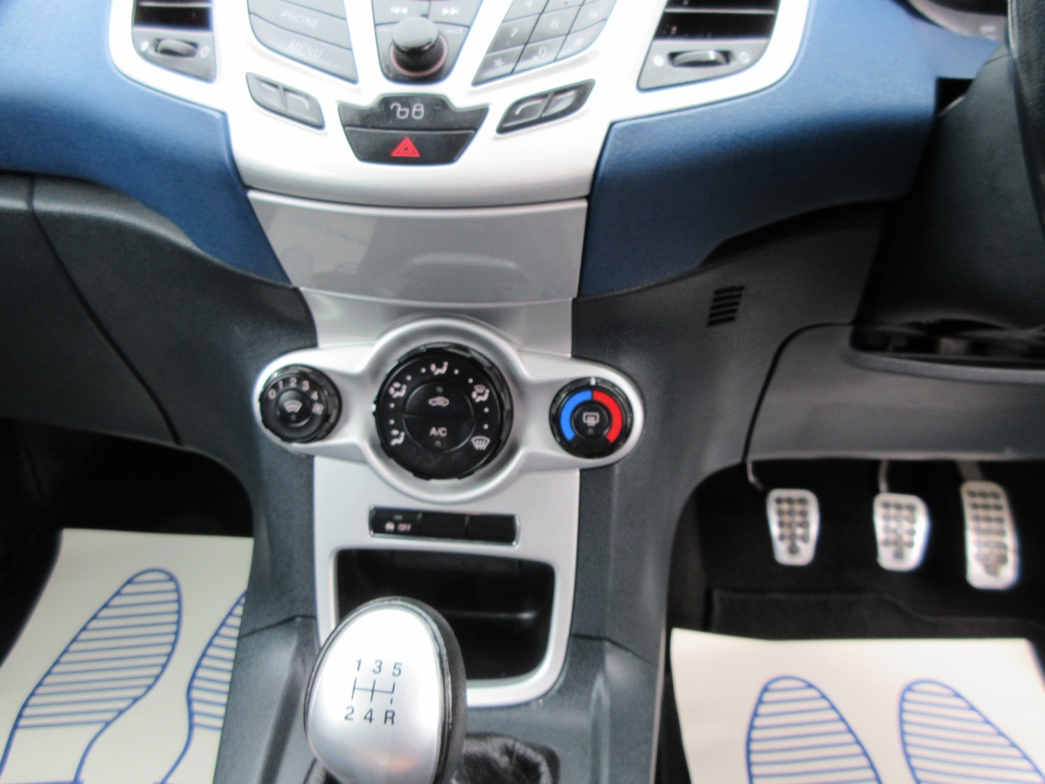 Used Ford Fiesta 2010 for sale - 76170534: Photo 20