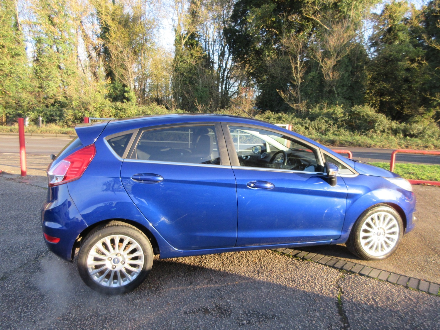 Used Ford Fiesta 2014 for sale - 76663075: Photo 9