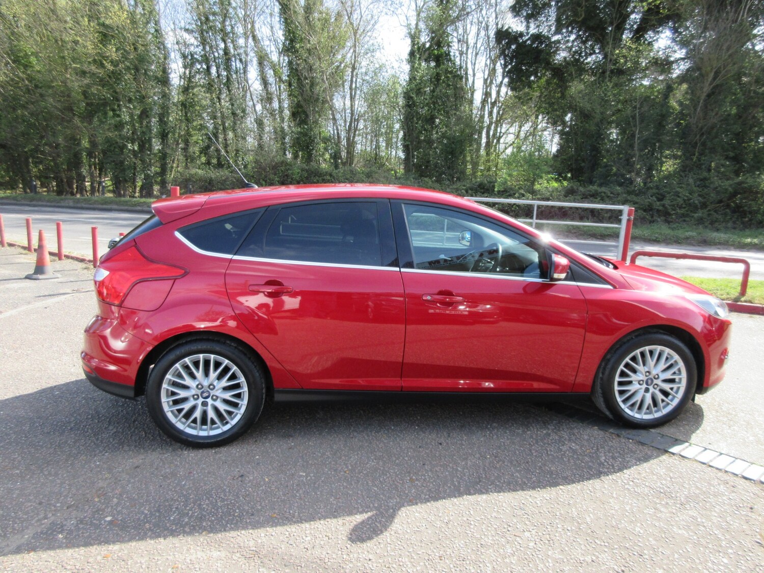 Used Ford Focus 2013 for sale - 78112241: Photo 9