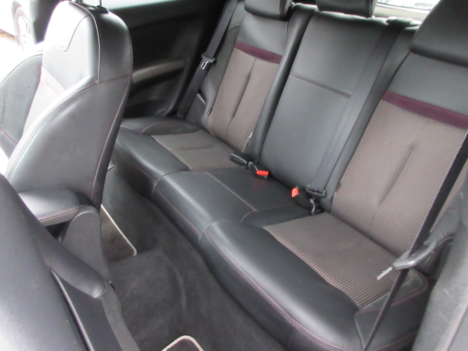 Used Peugeot 208 2014 for sale - 77417941: Photo 14