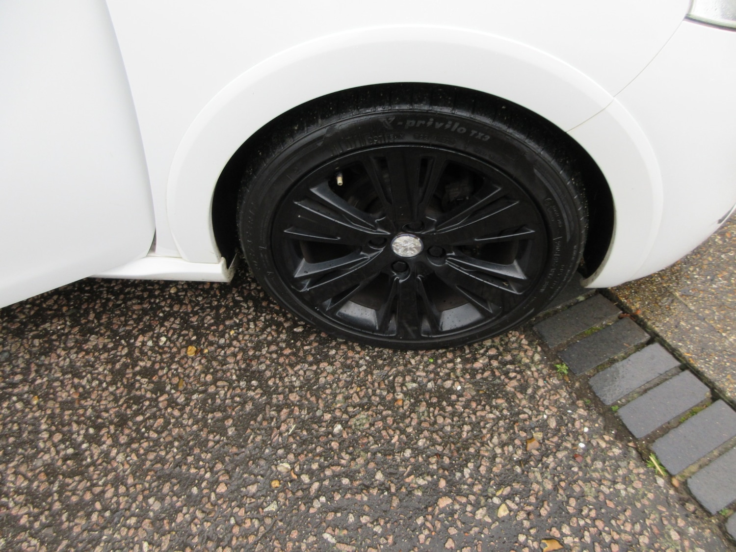 Used Peugeot 208 2014 for sale - 77417941: Photo 21