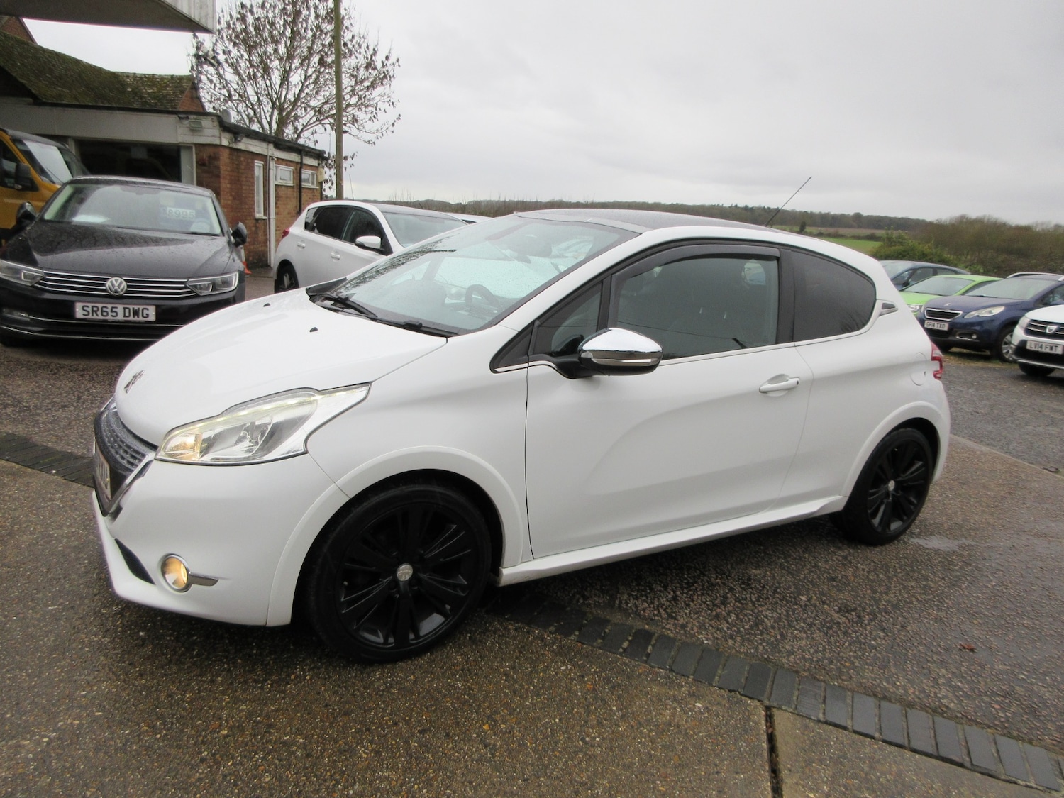 Used Peugeot 208 2014 for sale - 77417941: Photo 3