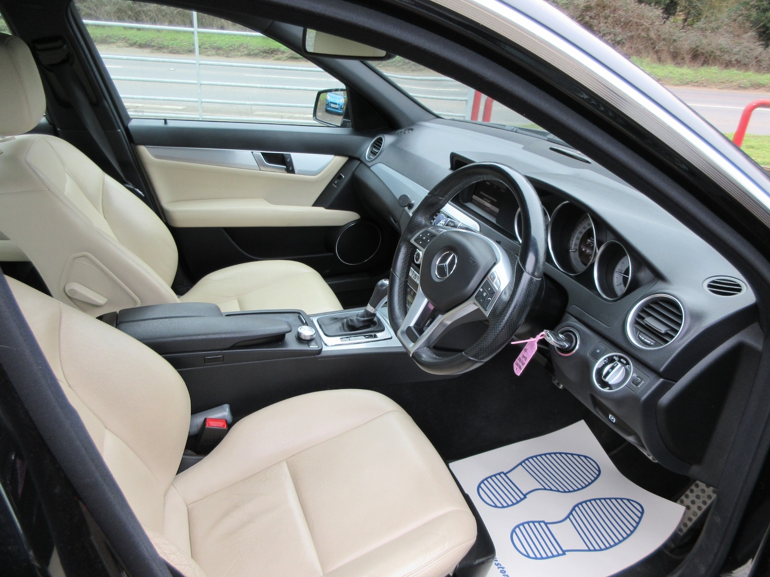 Used Mercedes-Benz C Class 2013 for sale - 77766574: Photo 10