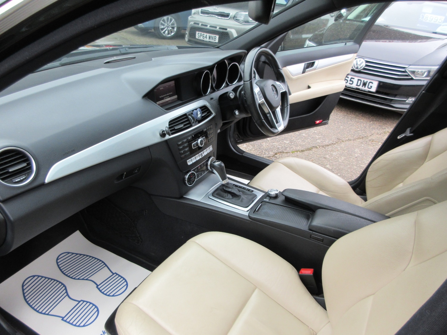 Used Mercedes-Benz C Class 2013 for sale - 77766574: Photo 11